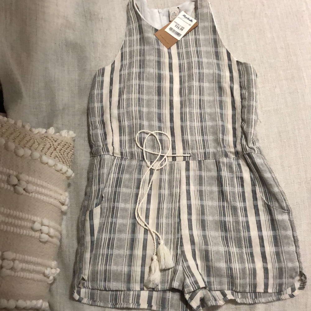 beach romper